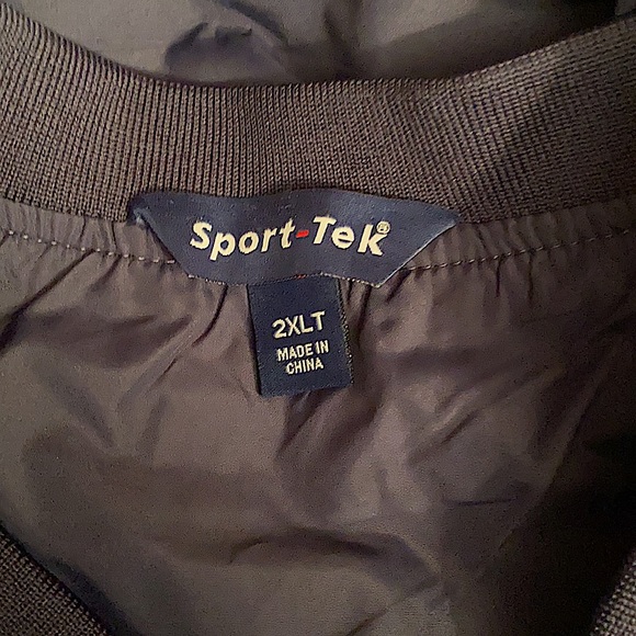 NWOT - Sport-Tek mens navy blue pullover windbreaker - Picture 3 of 4